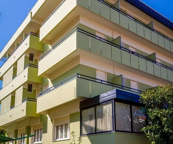 فندق Boston تْشيزيناتيكو